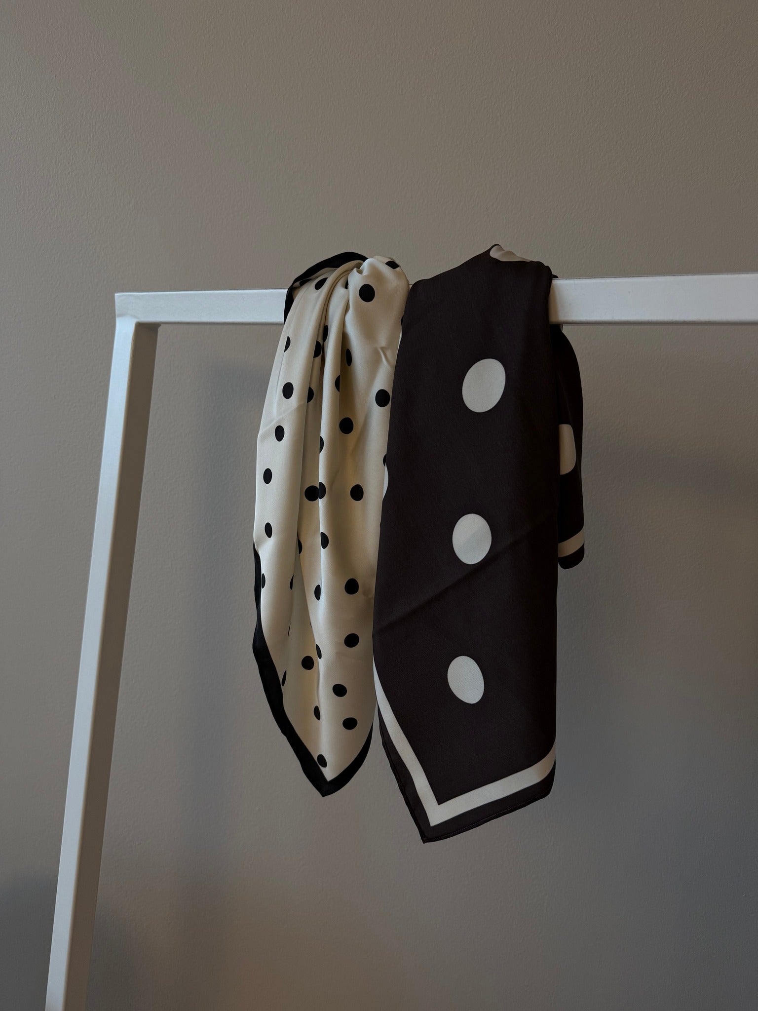 VMASTA Scarf - Chocolate Torte